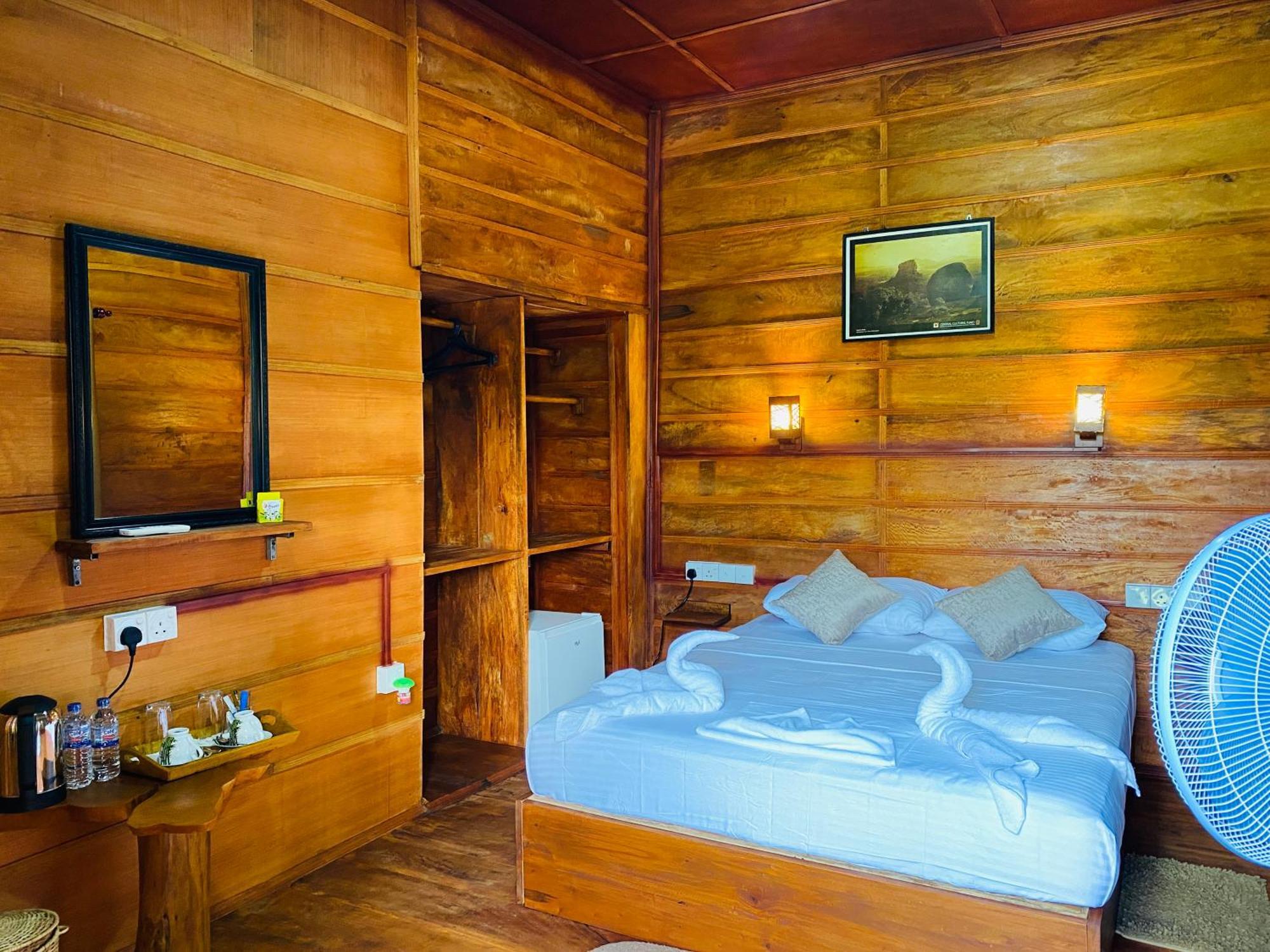 Lion Wood Treehouse Villa Talkote Dış mekan fotoğraf