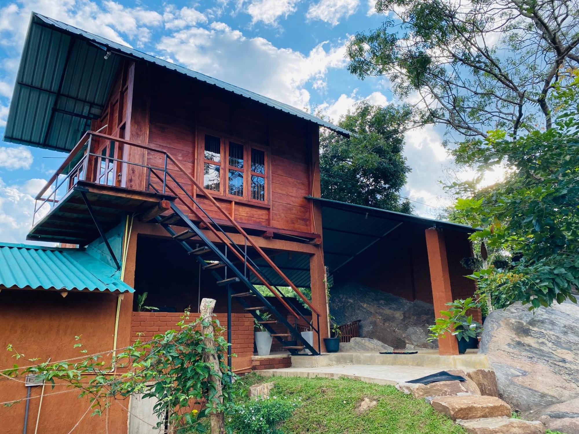 Lion Wood Treehouse Villa Talkote Dış mekan fotoğraf