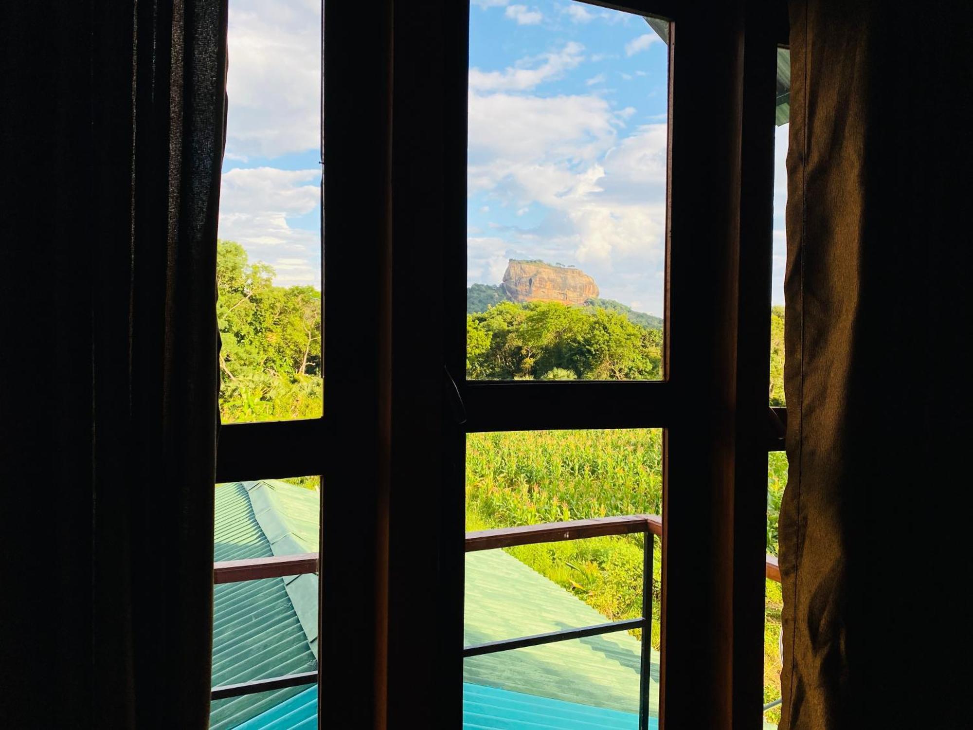 Lion Wood Treehouse Villa Talkote Dış mekan fotoğraf
